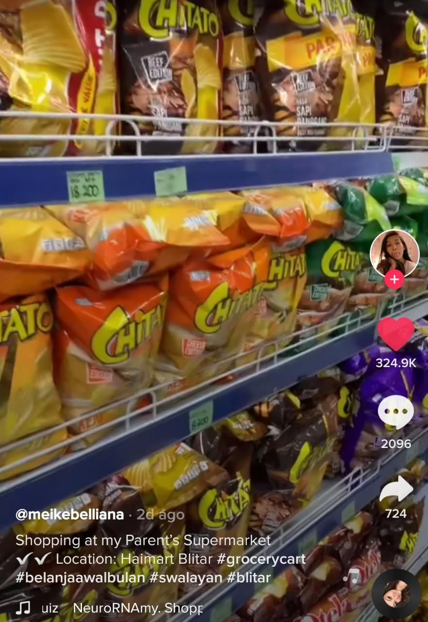 Bikin Iri! Netizen Ini Ambil Snack Gratis Sepuasnya di Supermarket Milik Ortunya