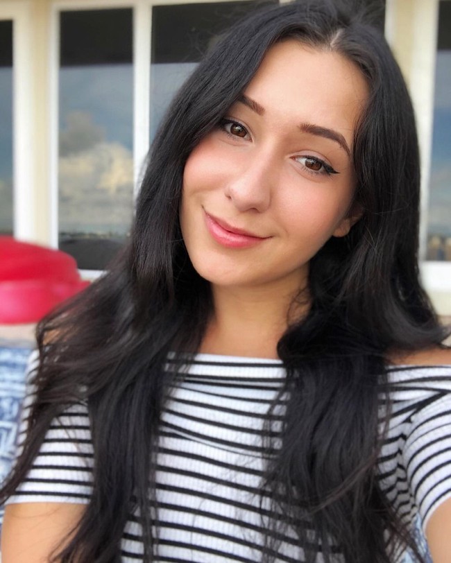 Agen real estate menjadi pekerjaan utama wanita ini. Namun, wanita bernama Desiree Gato justru punya penghasilan yang lebih besar dari pekerjaan utamanya. Foto: Instagram