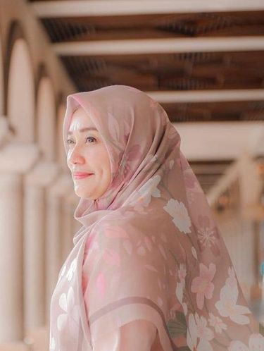 Hanidah zaki Hanidah Zaki yang pernah mengalami tak menyenangkan saat menerima endorse