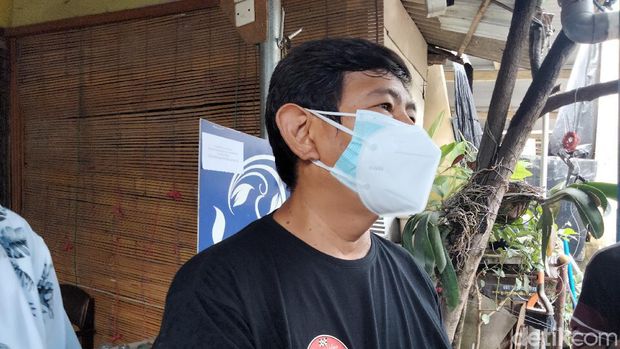 Jasa Raharja serahkan santunan kepada keluarga pramugari Sriwijaya Air SJ182 Mia Trestyani Wadu (Angga Riza/detikcom)