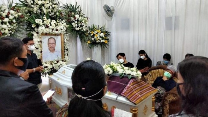 Jenazah Asner Silalahi disemayamkan di rumah duka, Jalan Sidamanik, Kecamatan Siantar Selatan, Kota Pematangsiantar.
