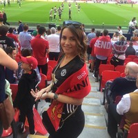 Tak hanya mengunggah foto pakai jersey MU, wanita itu juga beberapa kali memperlihatkan gayanya ketika nonton pertandingan langsung. Model itu kedapatan pernah menyaksikan pertandingan di Old Trafford. Foto: Instagram @katrina.maria