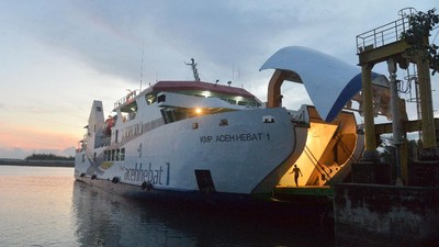 KMP Aceh Hebat untuk Transportasi Wilayah Terluar
