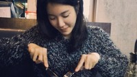 Pemeran The Legend ini sepertinya seorang foodies. Selain hobi unggah foto makanan, Lee Ji Ah juga doyan ngemil, salah satunya waffle dengan es krim! Foto: Instagram e.jiah
