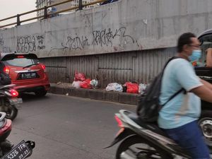 Agar Sampah Enyah dari Jalanan Ciputat, Gerindra Minta Satpol PP Stand By