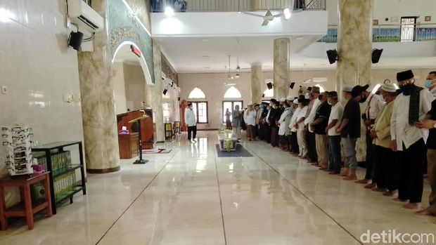 Pemakaman Fadly Satrianto (Faiq Azmi/detikcom)