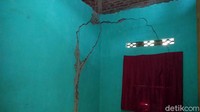 Tidak ada korban jiwa dalam peristiwa ini, warga juga belum ada yang mengungsi.