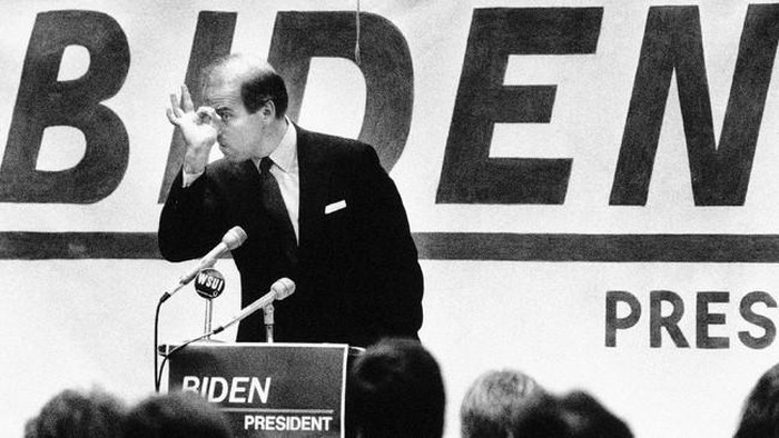 Joe Biden berhasil menjadi Presiden ke-46 Amerika Serikat. Sebelumnya ia telah malang melintang selama 36 tahun di Senat dan 8 tahun sebagai Wakil Presiden AS.