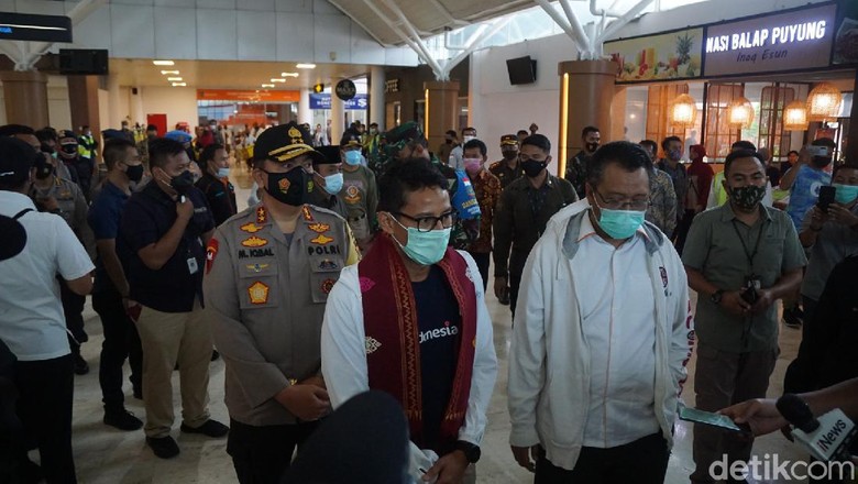 Tiba di Lombok, Menparekraf Sandi Langsung Cek Kesiapan MotoGP Tiba di Lombok, Menparekraf Sandi Langsung Cek Kesiapan MotoGP