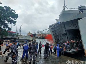 Lantamal VI Makassar Berangkatkan KRI Bawa Bantuan untuk Korban Gempa Sulbar