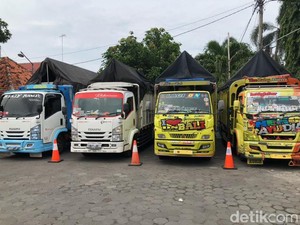 Empat Truk Diamankan Gegara Oleng di Jalanan Probolinggo