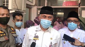 Lembar Kontroversi Gubernur Sumbar Mahyeldi