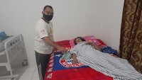 Saat ini warga membutuhkan beberapa kebutuhan mendesak seperti sandang, pangan, terpal, matras, selimut, dan peralatan dasar kebencanaan.