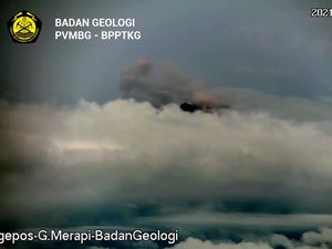 Dalam 6 Jam Merapi 36 Kali Muntahkan Lava Pijar, Luncuran Terjauh 1,5 Km