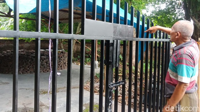 Makam Medeleg di Jombang