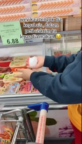 Makan Bunga Es dari Freezer Supermarket, Wanita Ini Dikritik Netizen