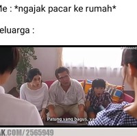 Kalau ini sih biasa terjadi ketika pertama kali datang ke rumah pacar. Tiba-tiba langsung kehabisan kata-kata, jadi pendiam dan mematung. Foto: 1cak.com