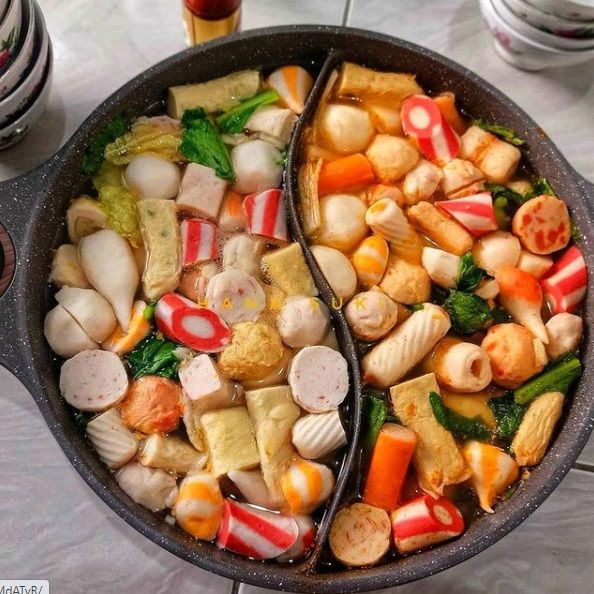 5 Paket Makanan Online Ini Cocok Buat Makan Bareng Keluarga<script async src=