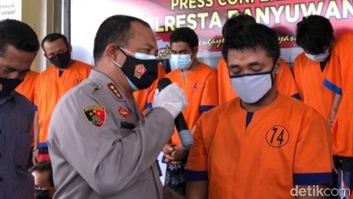 Pria di Banyuwangi nekat memperkosa sodara istrinya. Ia mengaku tergoda dengan kecantikan dan tubuh seksi korban.