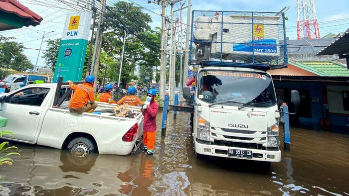 Penormalan Gardu Induk Terdampak Banjir di Kalsel Dikebut