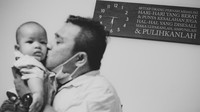 Setiap usaha pasti ada jalan dan kerja keras tidak pernah berkhianat.Saya percaya Tuhan tidak tidur, Tutup Misael Pharos.