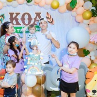 Celine Evangelista dan Stefan William kini telah dikaruniai empat orang anak yang lucu dan menggemaskan. Keduanya selalu tampak kompak untuk mengurus anak-anaknya. Foto: Instagram/@celine_evangelista