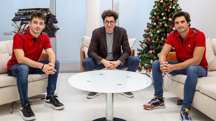 Ferrari Charles Leclerc, Mattia Binotto, dan Carlos Sainz.