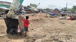 Jorok! Sampah Menumpuk di Sepanjang Pantai Labuan Banten
