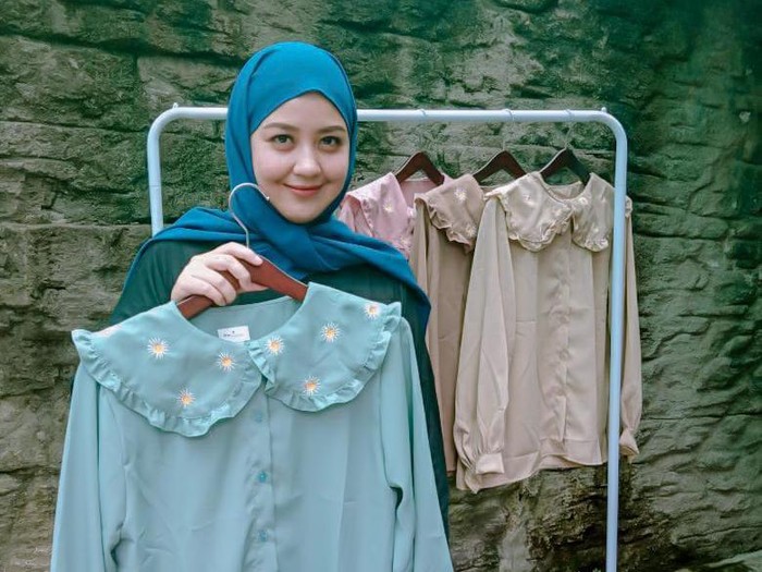 Juwita Larasati Juwita Larasati, pemilik online shop