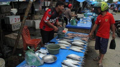 Pasar Tradisional di Mamuju Kembali Bergeliat Pasca Gempa
