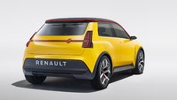 Direktur Desain Renault, Gilles Vidal, mengubah beberapa fungsi mobil ini agar sesuai dengan kebutuhan kendaraan listrik modern. Misalnya, bagian grille dibuat nihil, kemudian di atas kap mesin terdapat port charging untuk pengisian ulang daya baterai. Lampu belakang dilengkapi flap aero, dan lampu kabut depan yang bisa difungsikan sebagai lampu DRL (Day Running Light). Foto: Renault