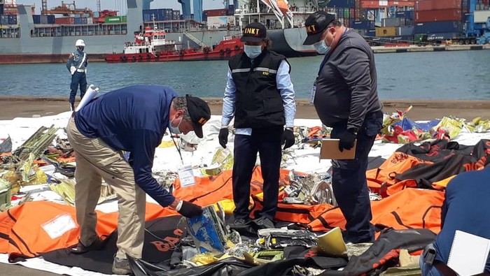 Sambangi JICT II, Investigator Boeing Ikut Investigasi SJ182