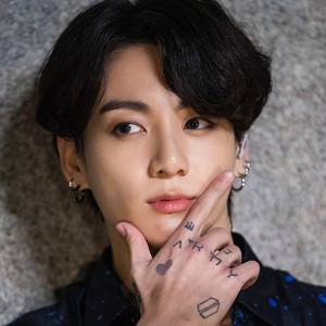 15 Arti Tato Jungkook BTS yang Bikin Fans Pro dan Kontra 15 Arti Tato Jungkook BTS yang Bikin Fans Pro dan Kontra