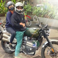 Sebelumnya Amanda Manopo sendiri sempat menghebohkan netizen karena menghapus semua foto-fotonya bersama Billy Syahputra di Instagram. Hal itu membuat tak sedikit netizen yang mengira bahwa keduanya telah putus. Foto: Instagram/@amandamanopo