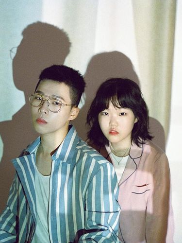 AKMU