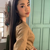 Tak hanya cantik dan jago modeling, ia juga peduli dengan pendidikan anak-anak. Audrey Bianca diketahui pernah menjadi salah satu pengajar dan founder dari platform Kelas Bece yang mengajarkan anak-anak belajar. Foto: Instagram @deybianca