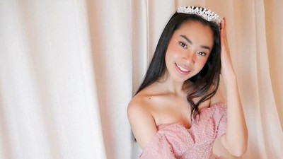 10 Potret Audrey Bianca, Model yang Viral karena Baru Belajar Potong Kuku Kaki