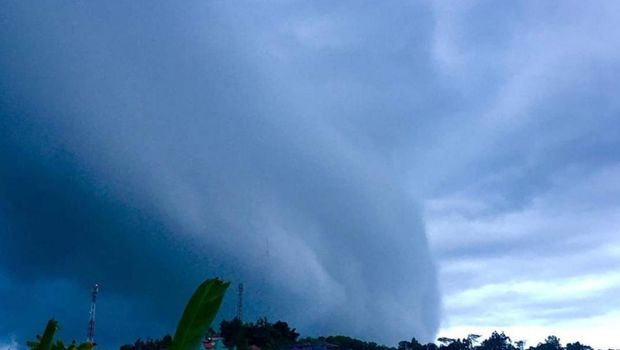 Awan cumulonimbus di Ambon (Dok Istimewa)