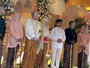 Viral Foto Bupati Pati Hadiri Nikahan Tak Bermasker, Banjir Kritikan Netizen