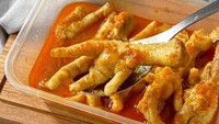 Ngidam ceker mercon? @cekermercon_pejaten bisa jadi andalan. Sensasi pedas dari sambal mercon dan lembutnya ceker di sini terasa sangat pas di lidah. Foto: Instagram @cekermercon_pejaten