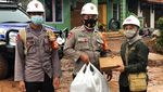 CT ARSA Foundation Peduli Korban Longsor di Sumedang