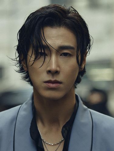 Cuplikan Yunho TVXQ di MV Thank U