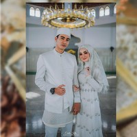 Inilah potret pernikahan Evan dan Uffri. Selama ini Evan tidak pernah mengumbar sosok sang calon istri.  Foto: Instagram (Fotografer @ck.ceritakita)