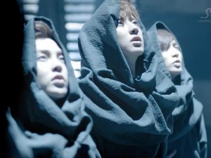 11 Lagu K-Pop Hits yang Ramai Disebut Pemuja Setan