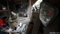 Kerajinan patung tersebut telah dipasarkan ke Solo, Ambon, Nusa Tenggara Timur (NTT), Papua hingga Kalimantan.  
