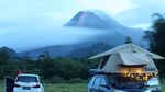 Merapi Muntahkan Guguran Lava Pijar