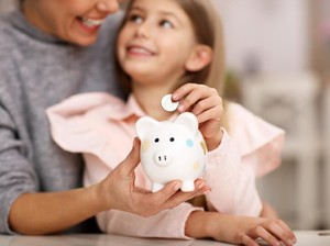 THR Anak Disimpan Orang Tua, Jadi Investasi Bodong?