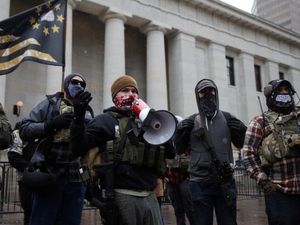 Tenteng Senjata Api, Ini Kata Demonstran di Texas