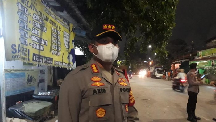 Kapolres Jaksel Kombes Azis Andriansyah mengecek ke lokasi tawuran di Manggarai