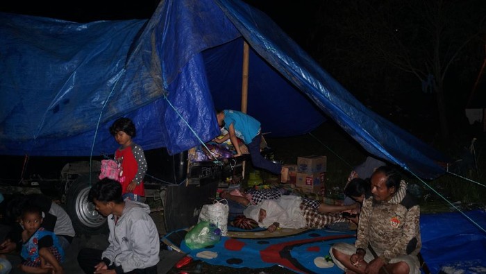 Kondisi Tenda-tenda Pengungsian Korban Gempa Majene